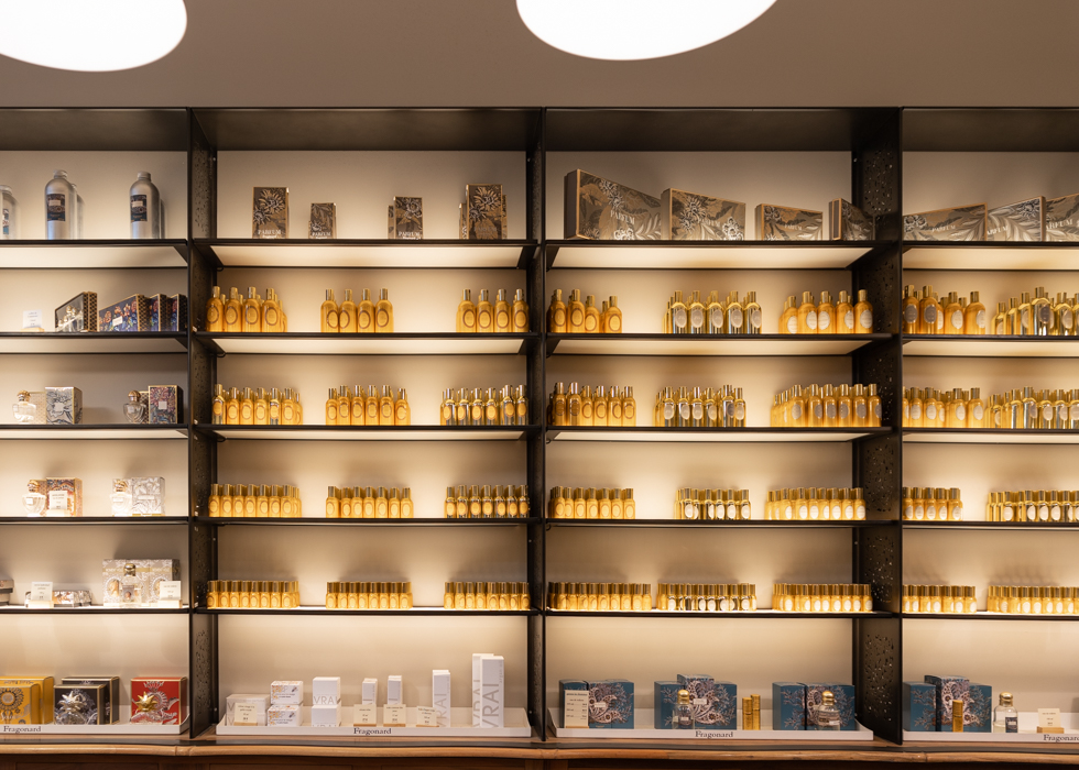 パリで香水作り体験 O'Bon Paris Easy to be Parisian